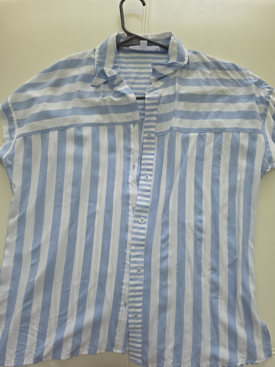 Jane and Delancey Tops - Jane And Delancey Light Blue And White Striped Tshirt
